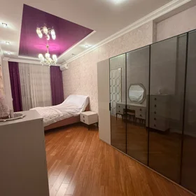 In Baku 120.0 m² apartment is for rent - Image 3