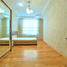 In Baku 120.0 m² apartment is for rent - Image 5