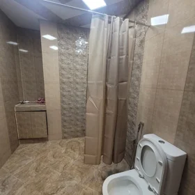 In Baku 75.0 m² apartment is for rent - Image 2