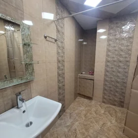In Baku 75.0 m² apartment is for rent - Image 10