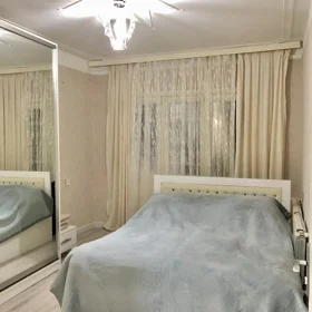 In Baku 70.0 m² apartment is for sale - Image 3