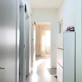 In Baku 70.0 m² apartment is for sale - Image 5