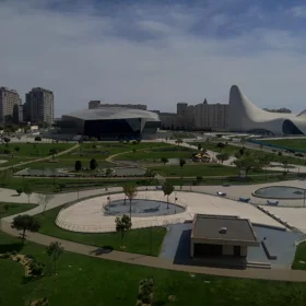 In Baku 155.0 m² apartment is for sale - Image 9