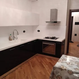 In Baku 85.0 m² apartment is for rent - Image 9
