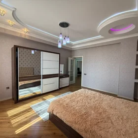 In Baku 130.0 m² apartment is for sale - Image 2