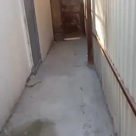 Baku-da 40.0 m2 mənzil kirayə verilir