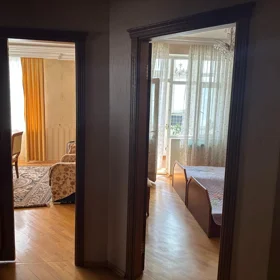 In Baku 127.0 m² apartment is for sale - Image 2