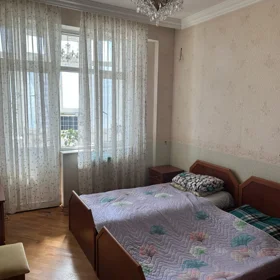 In Baku 127.0 m² apartment is for sale - Image 6