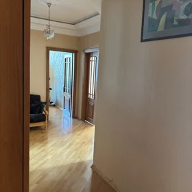 In Baku 127.0 m² apartment is for sale - Image 10