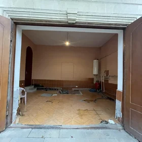 In Baku 1100.0 m² house with 20.0 rooms is for sale - Image 3