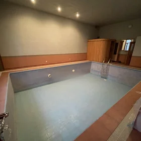 In Baku 1100.0 m² house with 20.0 rooms is for sale - Image 9