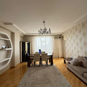 In Baku 111.0 m² apartment is for sale - Image 5