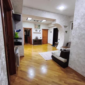 In Baku 129.0 m² apartment is for sale - Image 7