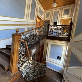 In Baku 600.0 m² house with 8.0 rooms is for sale - Image 6