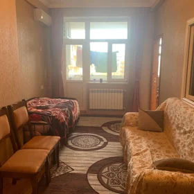 In Baku 80.0 m² apartment is for rent - Image 3