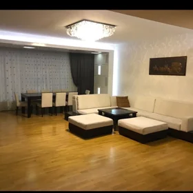 In Xətai rayonu 180.0 m² apartment is for rent - Image 3