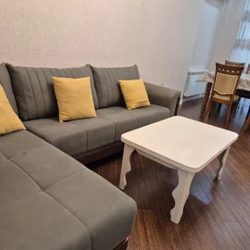 In Baku 85.0 m² apartment is for rent - Image 2
