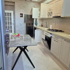 In Baku 85.0 m² apartment is for rent - Image 5