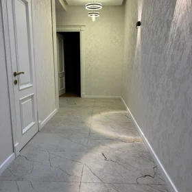 In Baku 127.0 m² apartment is for sale - Image 2