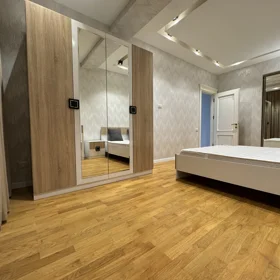 In Baku 127.0 m² apartment is for sale - Image 9