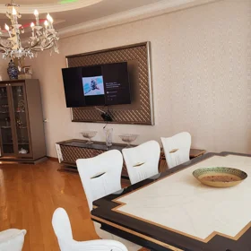 In Baku 156.0 m² apartment is for sale - Image 2