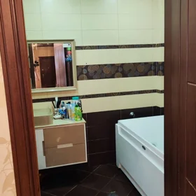 In Baku 156.0 m² apartment is for sale - Image 8
