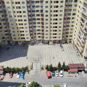 In Baku 156.0 m² apartment is for sale - Image 10