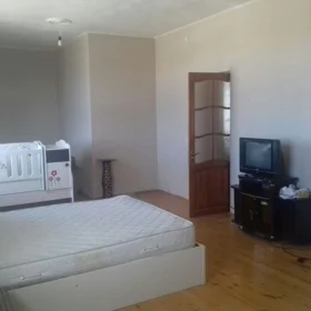 In Xəzər rayonu 350.0 m² house with 6.0 rooms is for sale - Image 2