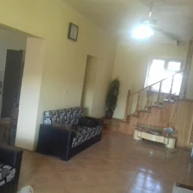 In Xəzər rayonu 350.0 m² house with 6.0 rooms is for sale - Image 3