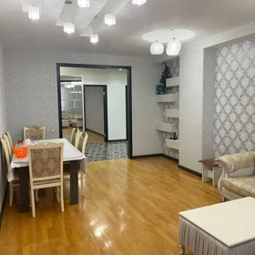 In Səbail rayonu 137.0 m² apartment is for sale - Image 4
