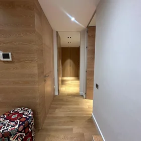 In Baku 170.0 m² apartment is for sale - Image 9