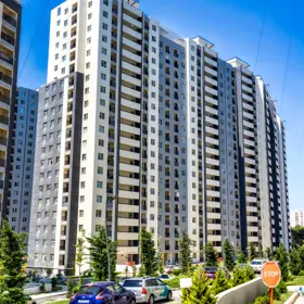 In Baku 70.0 m² apartment is for sale - Image 3