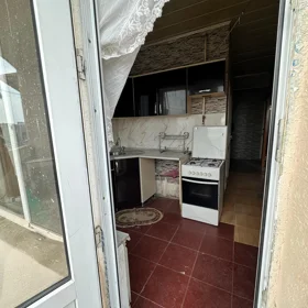 In Baku 65.0 m² apartment is for sale - Image 8