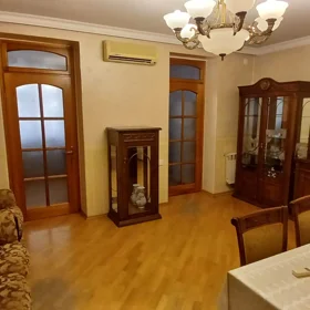In Baku 65.0 m² apartment is for rent - Image 3