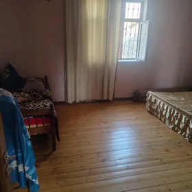 In Baku 60.0 m² house with 2.0 rooms is for rent - Image 2