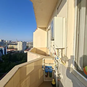 In Baku 107.0 m² apartment is for sale - Image 10