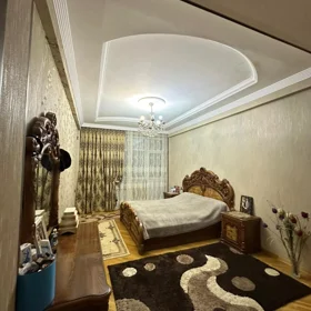 In Baku 145.0 m² apartment is for sale - Image 10