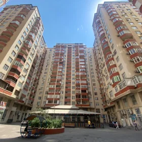 In Baku 100.0 m² apartment is for sale - Image 3