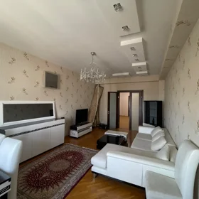 In Baku 150.0 m² apartment is for rent - Image 2