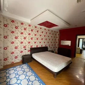 In Baku 150.0 m² apartment is for rent - Image 5