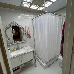 In Baku 120.0 m² apartment is for rent - Image 2