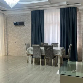 In Baku 160.0 m² apartment is for rent - Image 3