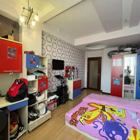 In Baku 150.0 m² apartment is for sale - Image 2