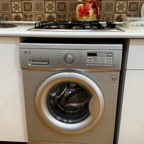 In Baku 55.0 m² apartment is for sale - Image 2