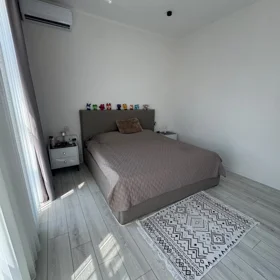 In Xəzər rayonu 220.0 m² house with 5.0 rooms is for rent - Изображение 2