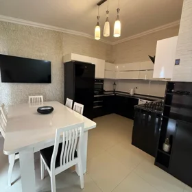 In Baku 140.0 m² apartment is for sale - Image 7