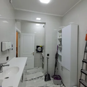 In Binəqədi rayonu 100.0 m² commercial is for rent - Image 10