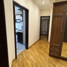 In Baku 80.0 m² apartment is for rent - Image 4