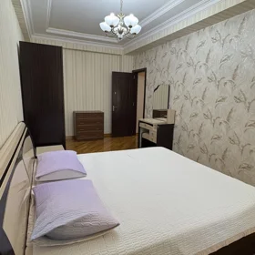 In Baku 80.0 m² apartment is for rent - Image 8