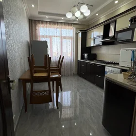 In Baku 80.0 m² apartment is for rent - Image 9